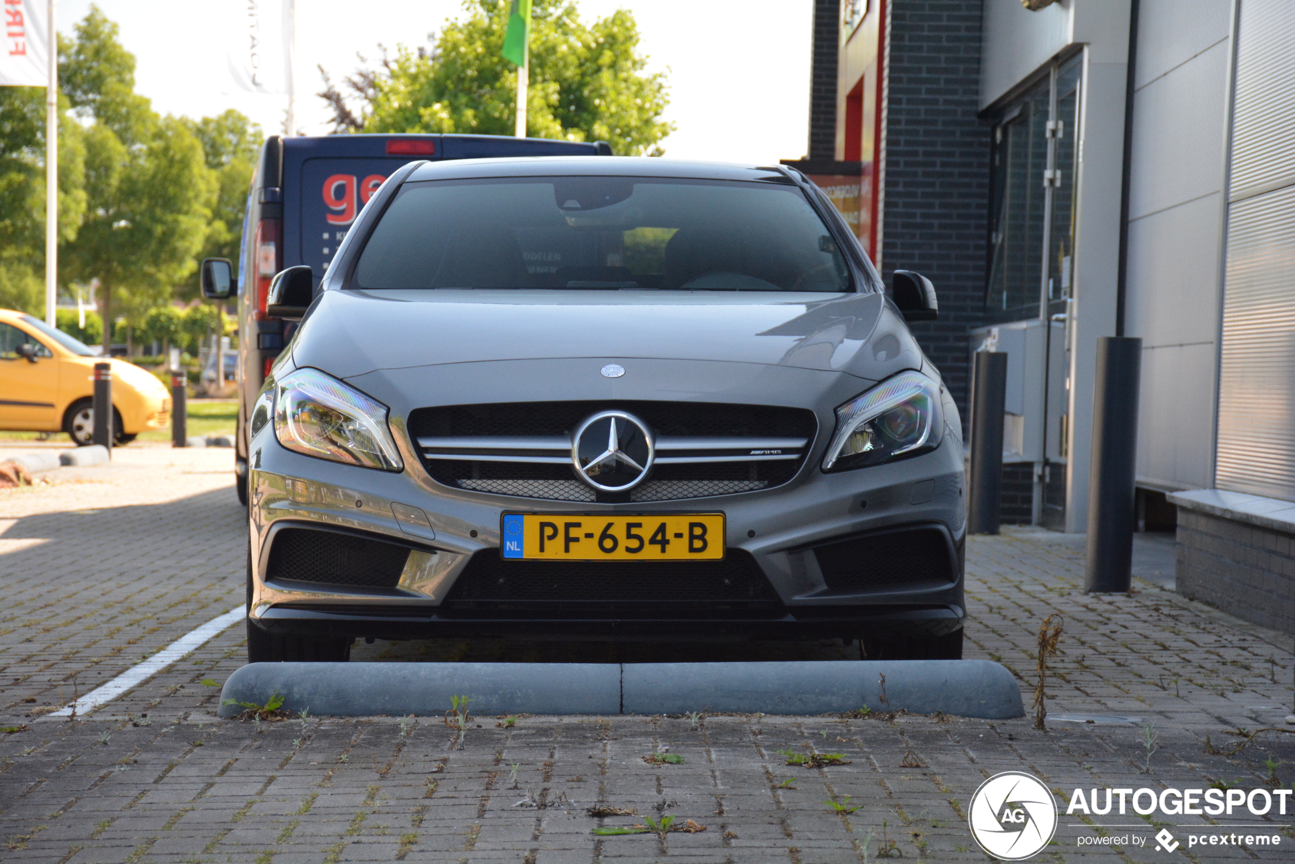 Mercedes-Benz A 45 AMG