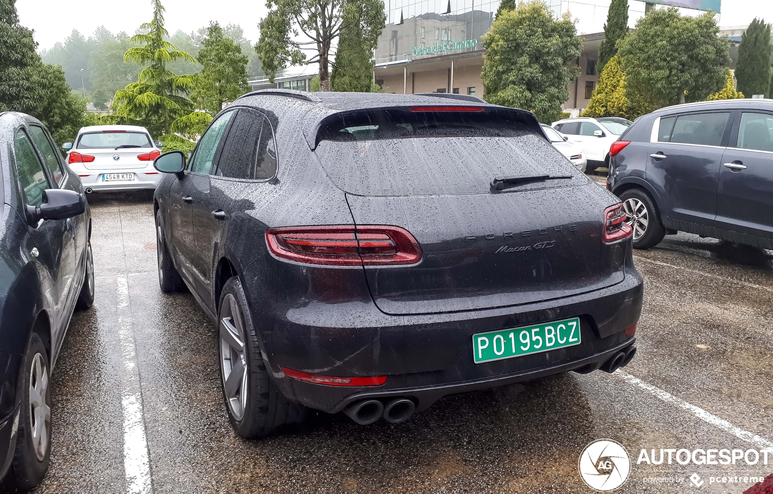 Porsche 95B Macan GTS