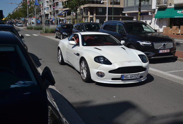 Aston Martin Vanquish S