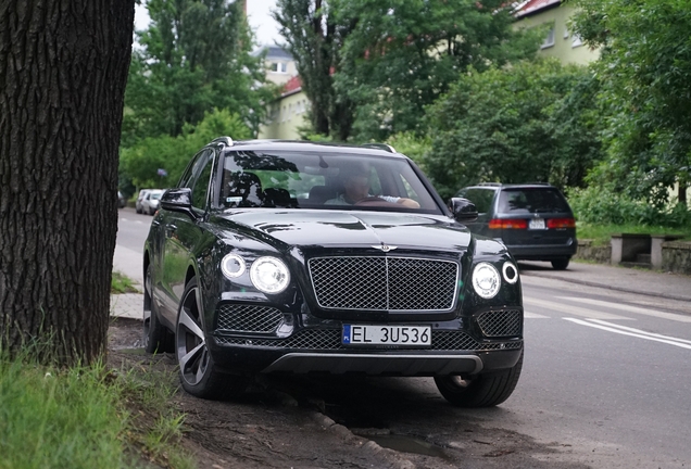 Bentley Bentayga Hybrid