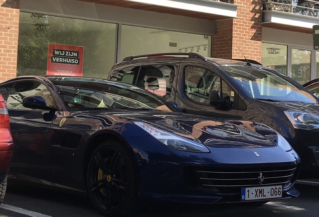 Ferrari GTC4Lusso