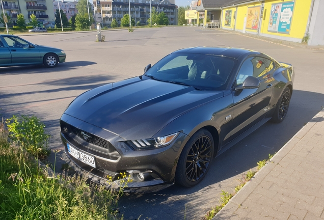 Ford Mustang GT 2015