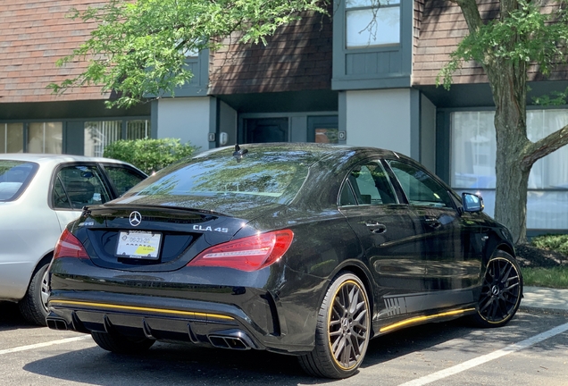 Mercedes-AMG CLA 45 C117 Yellow Night Edition