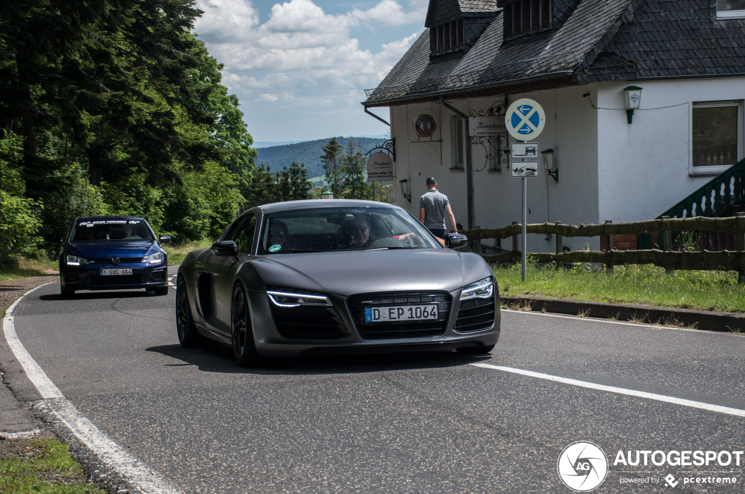 Audi R8 V10 Plus 2013