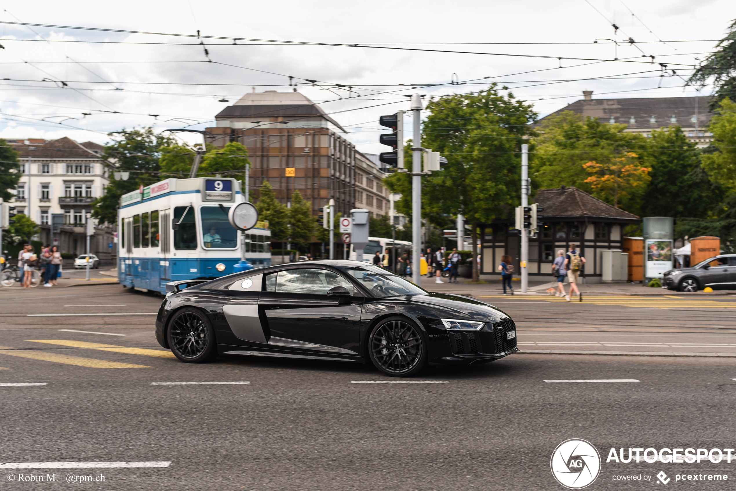 Audi R8 V10 Plus 2015