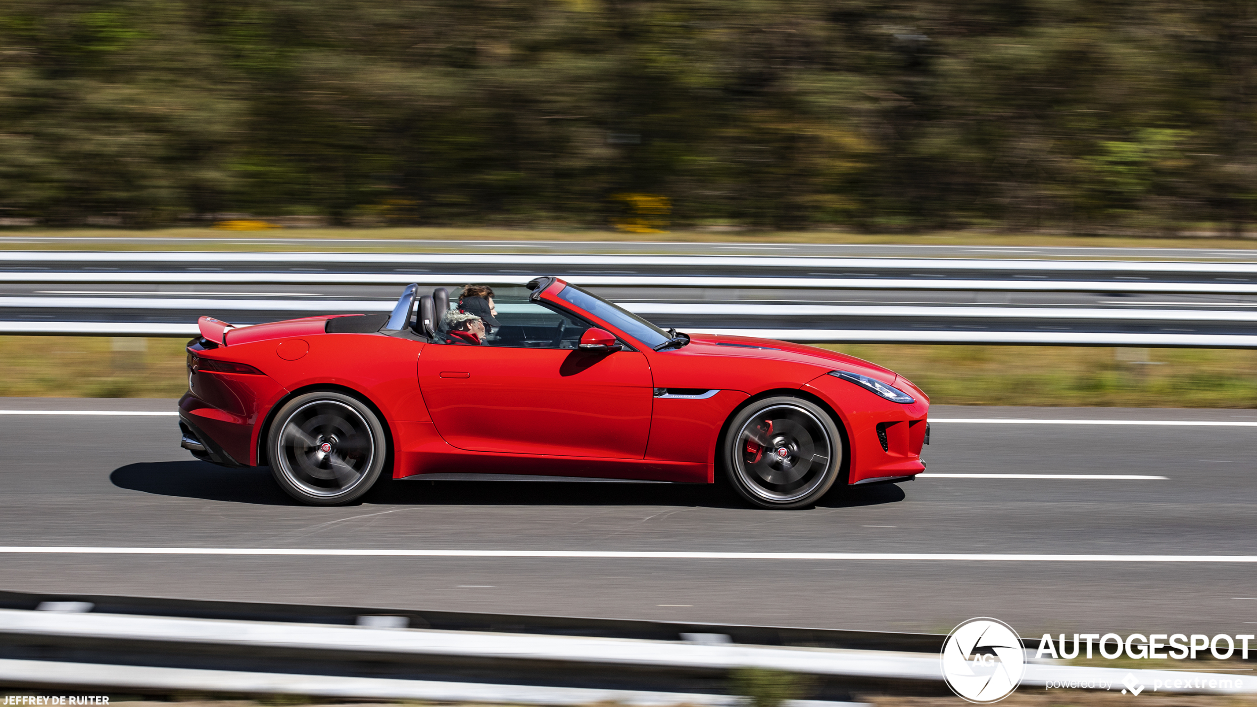 Jaguar F-TYPE S V8 Convertible