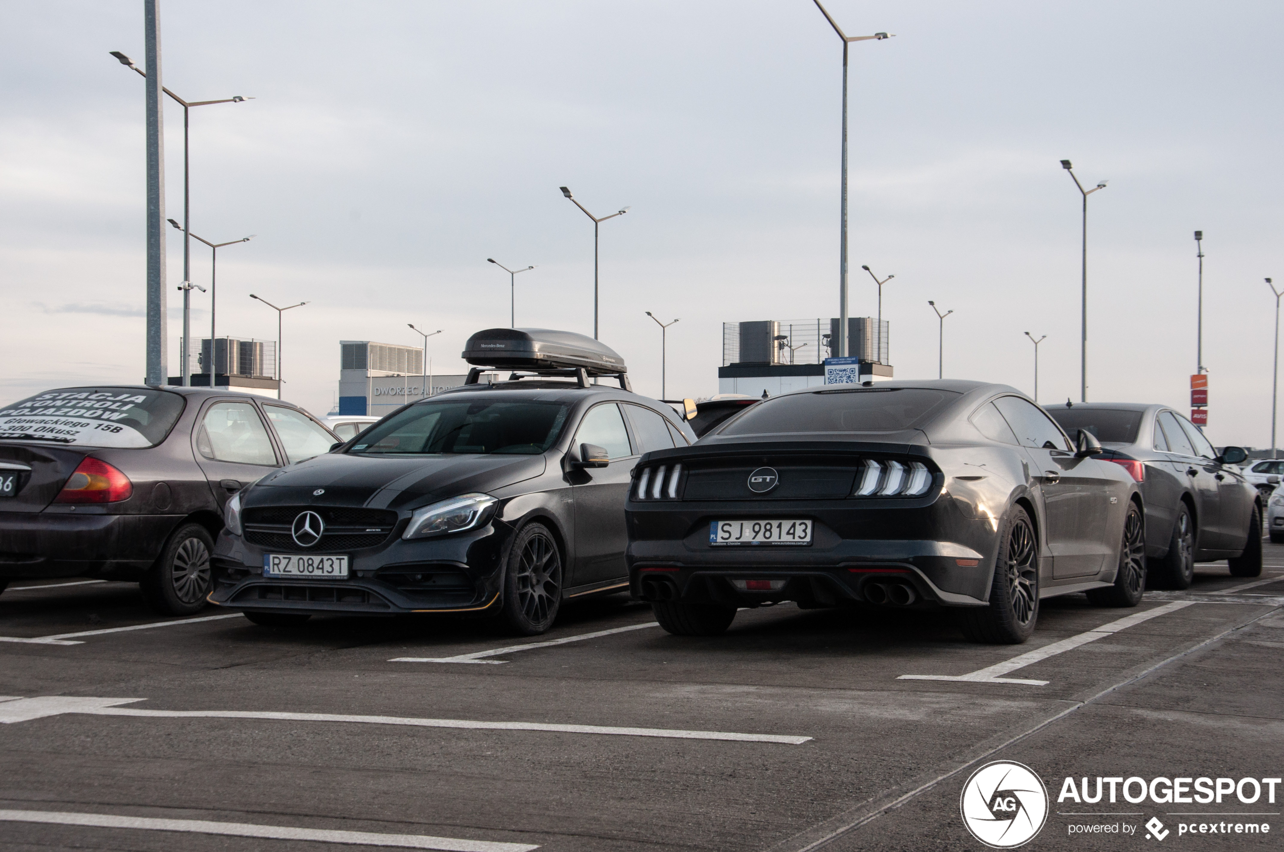 Mercedes-AMG A 45 W176 Yellow Night Edition