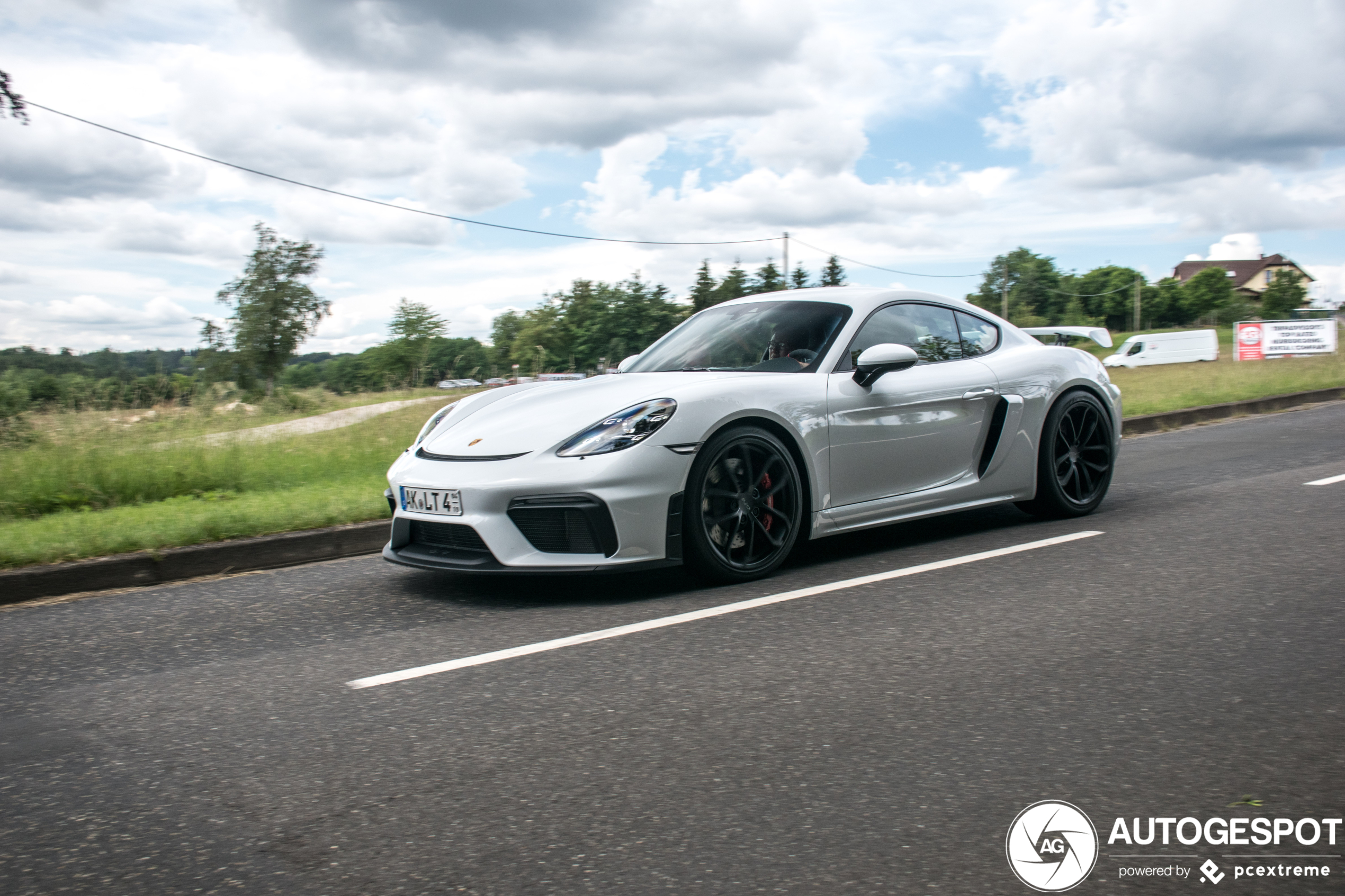 Porsche 718 Cayman GT4