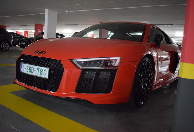 Audi R8 V10 Plus 2015