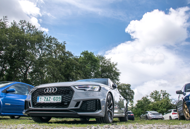 Audi RS4 Avant B9