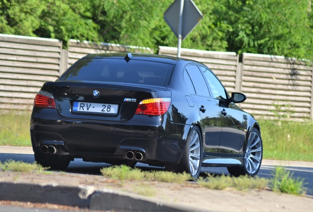 BMW M5 E60 2007