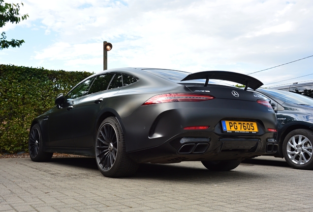 Mercedes-AMG GT 63 S X290