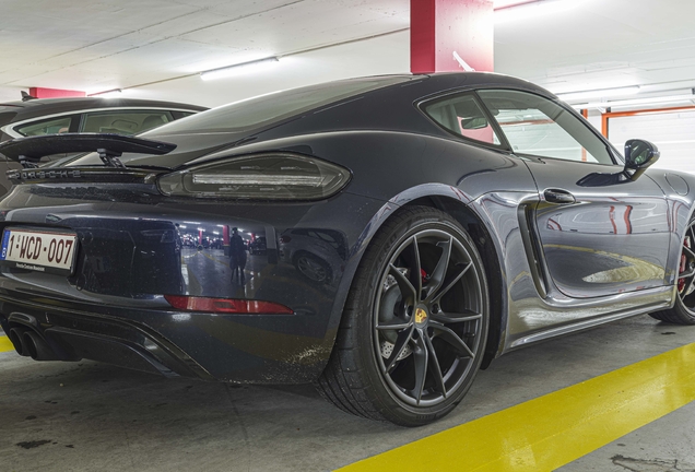 Porsche 718 Cayman GTS