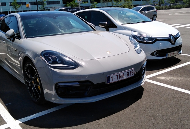 Porsche 971 Panamera Turbo S E-Hybrid