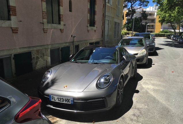 Porsche 992 Carrera 4S