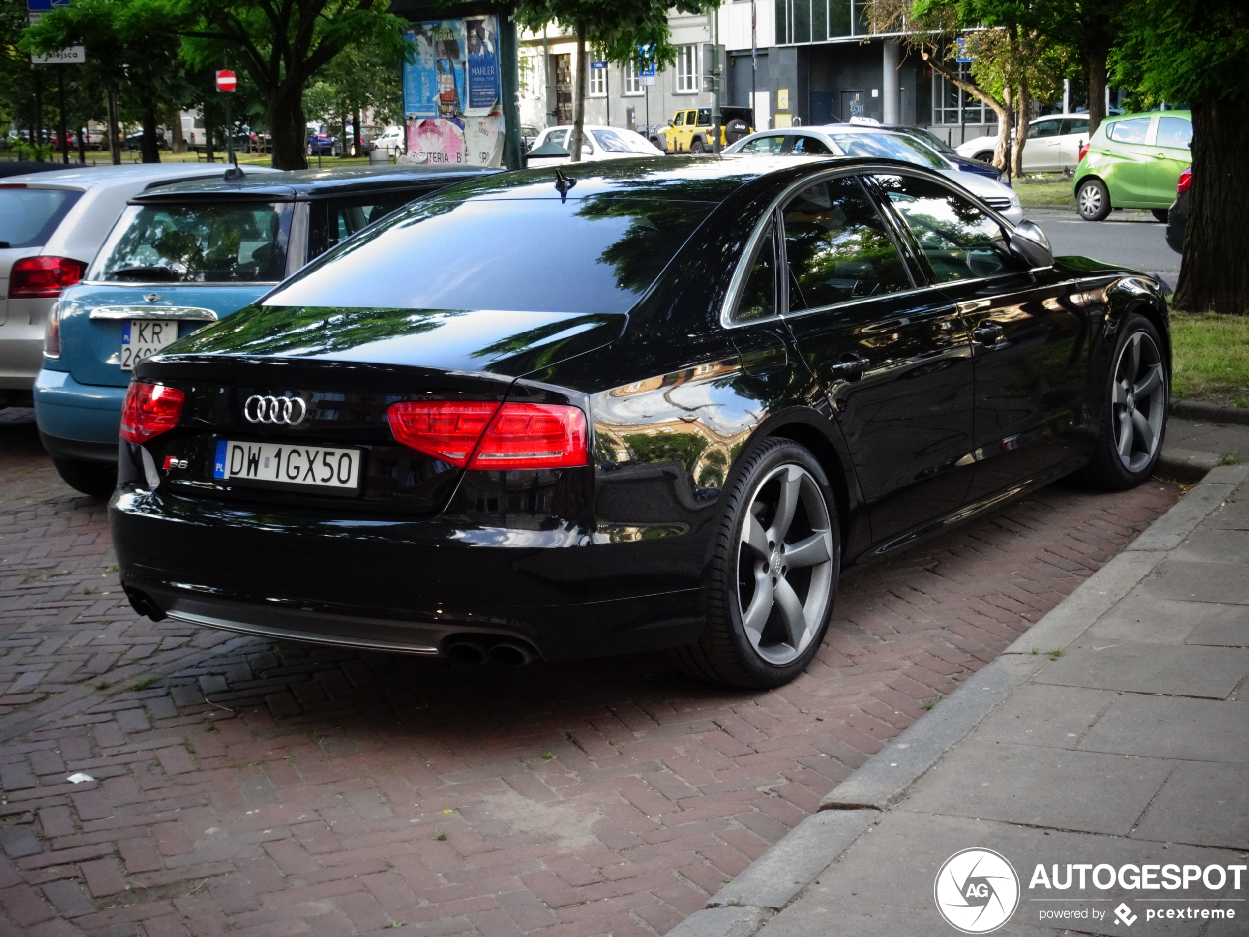 Audi S8 D4