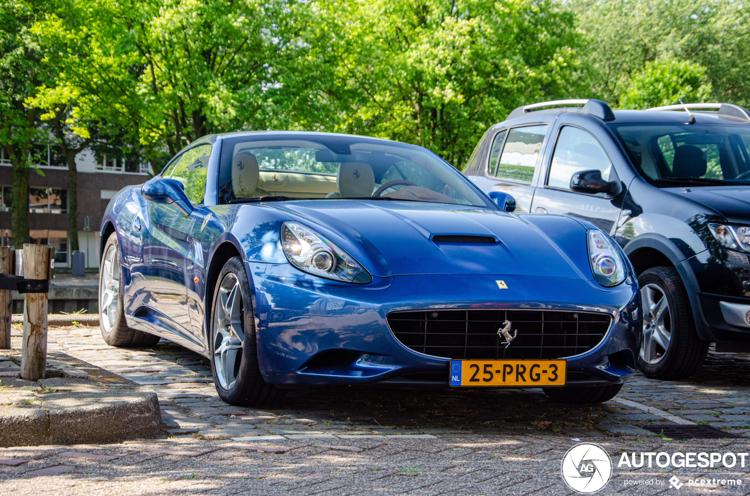 Ferrari California