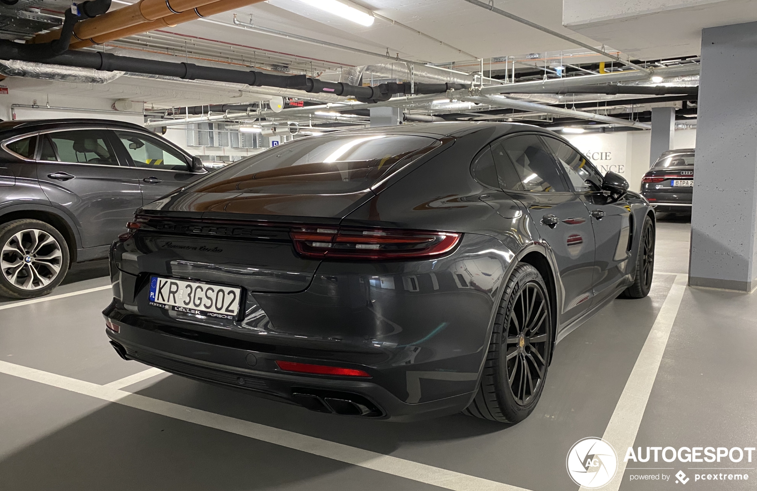 Porsche 971 Panamera Turbo