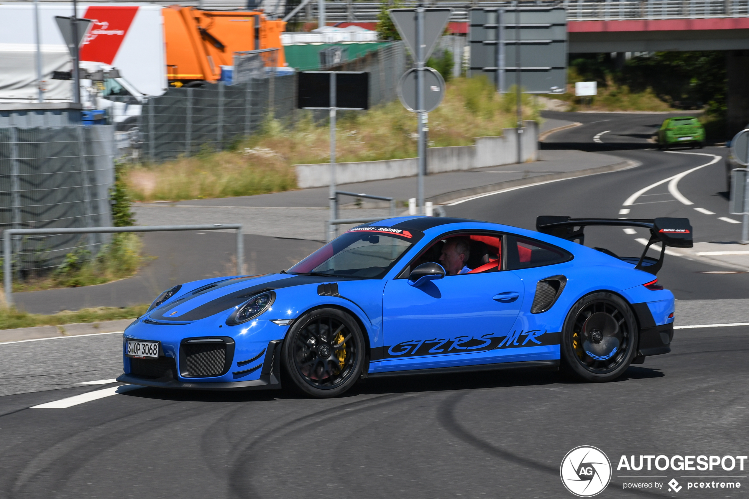 Porsche Manthey Racing 991 GT2 RS