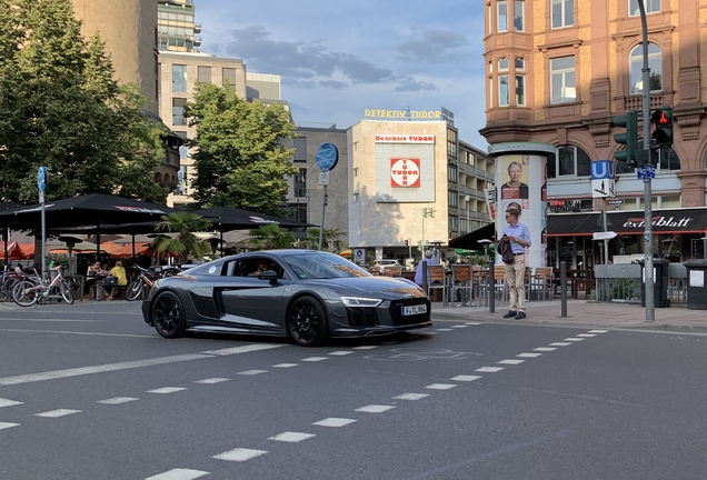 Audi R8 V10 Plus 2015