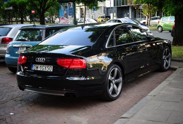 Audi S8 D4