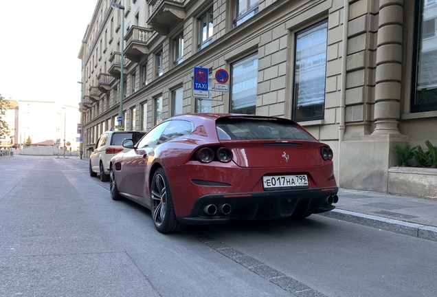 Ferrari GTC4Lusso