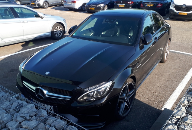 Mercedes-AMG C 63 S W205