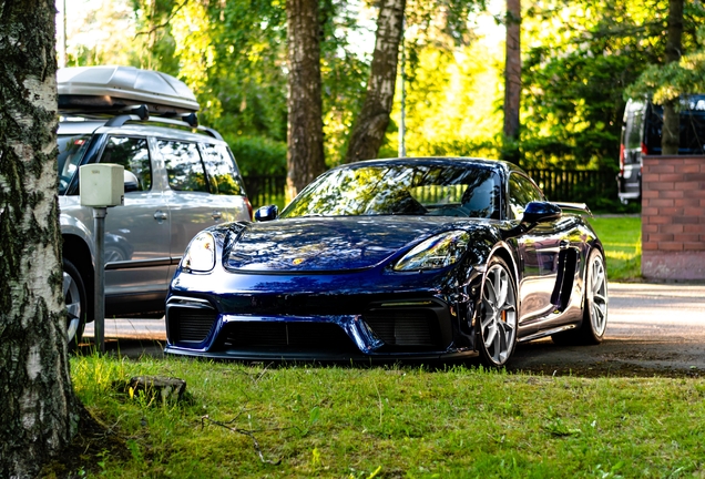 Porsche 718 Cayman GT4