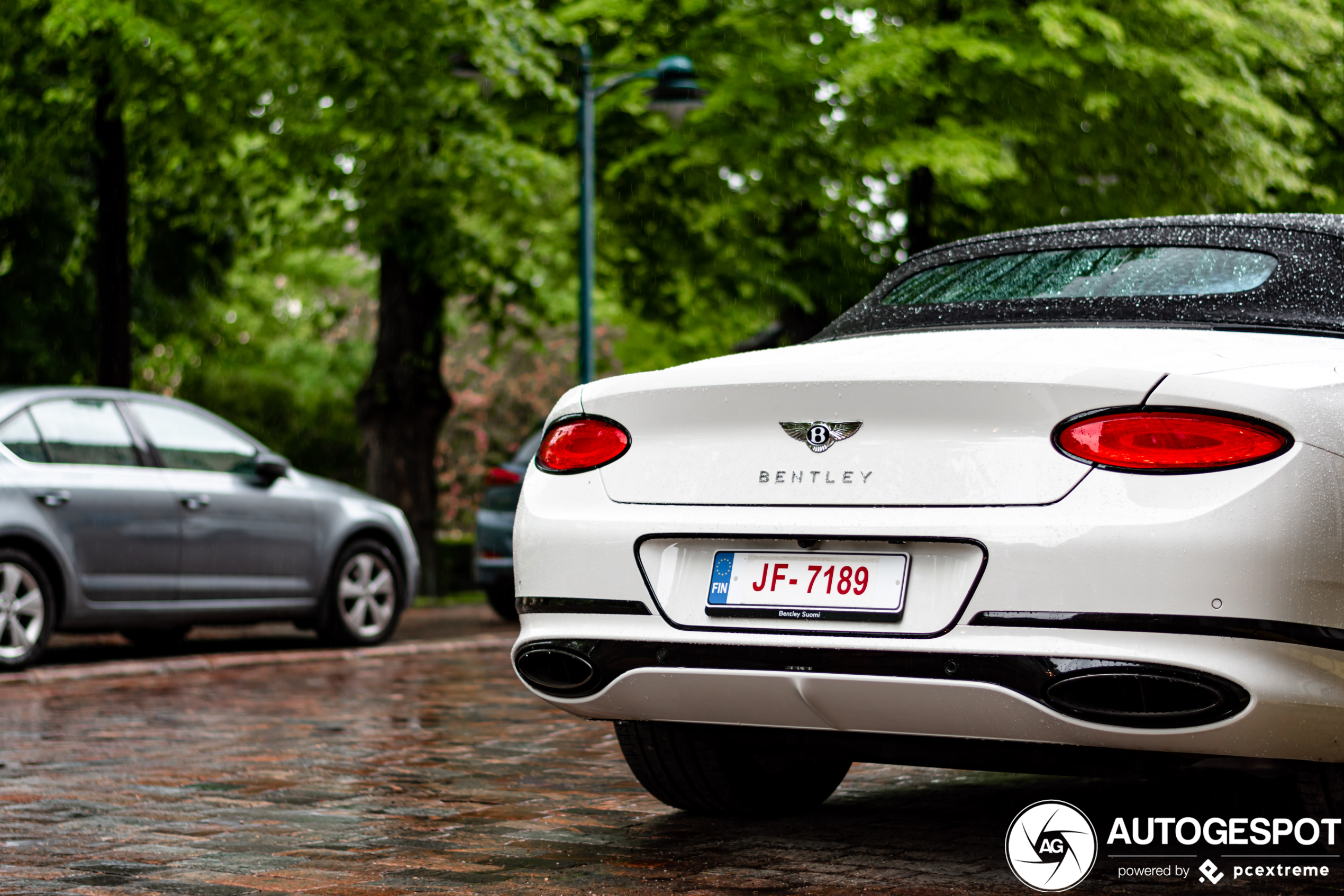 Bentley Continental GTC 2019