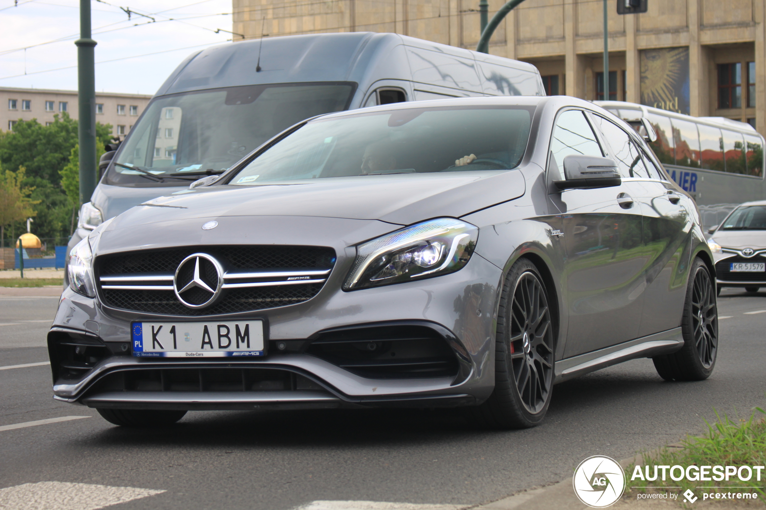 Mercedes-AMG A 45 W176 2015