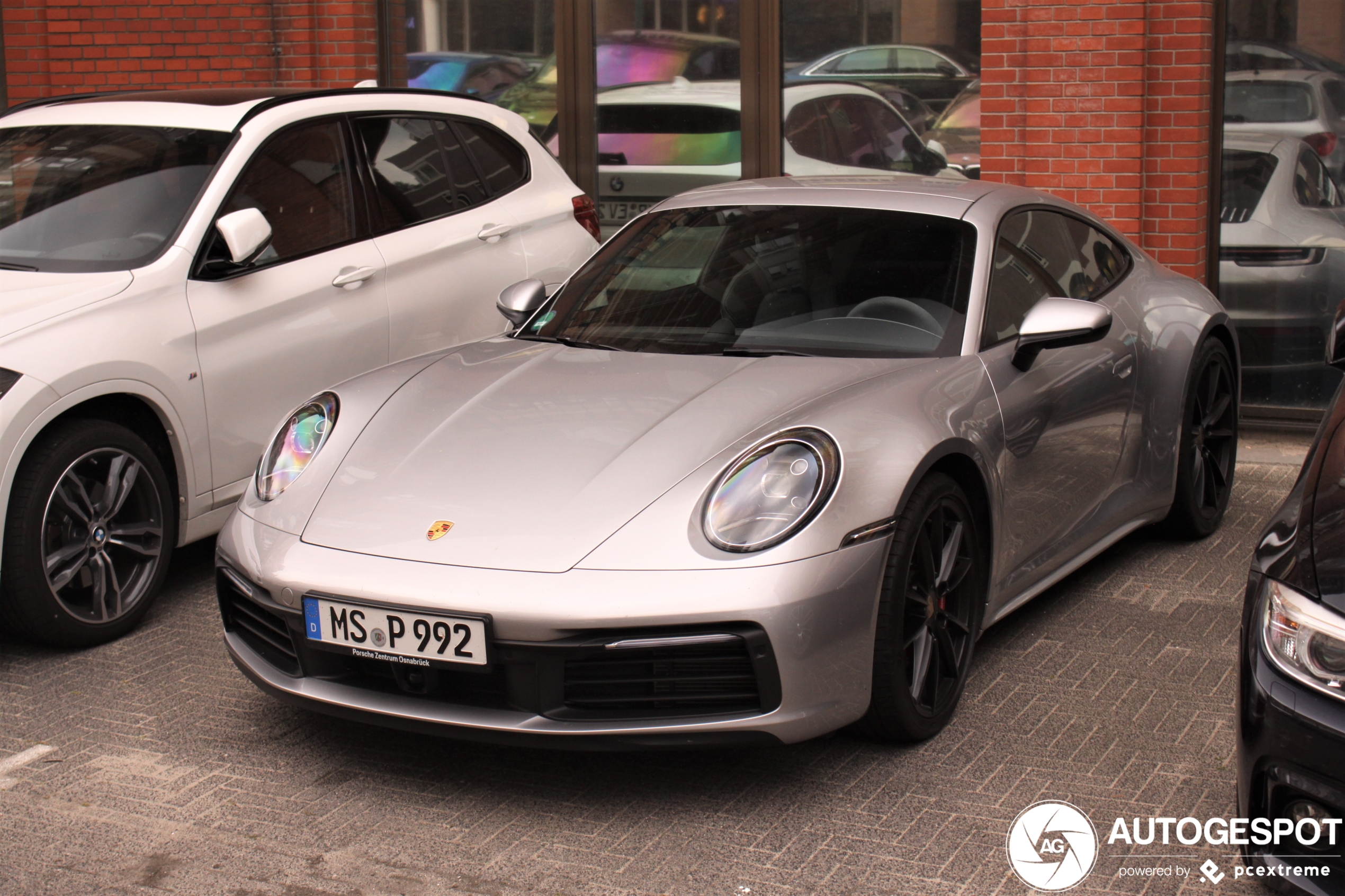 Porsche 992 Carrera 4S