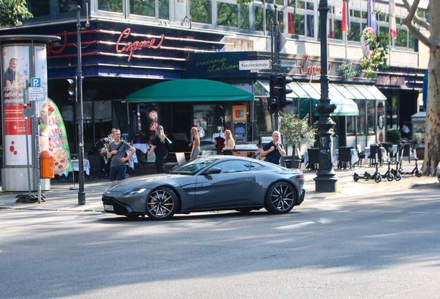 Aston Martin V8 Vantage 2018