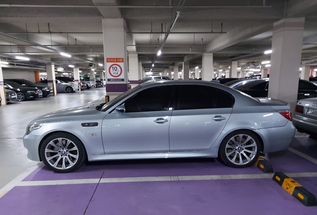 BMW M5 E60 2005