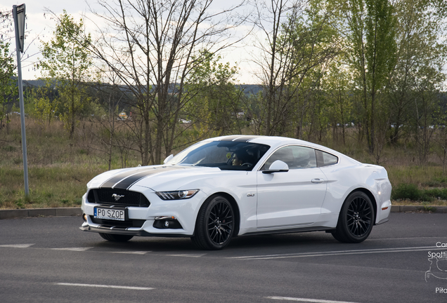 Ford Mustang GT 2015