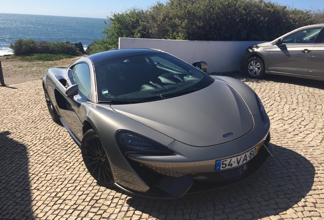 McLaren 570GT