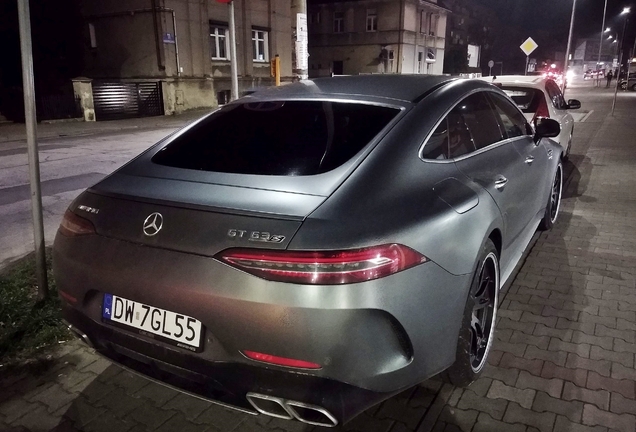 Mercedes-AMG GT 63 S X290