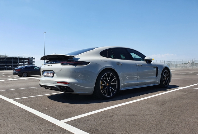 Porsche 971 Panamera Turbo S E-Hybrid