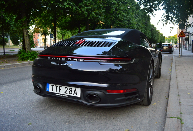 Porsche 992 Carrera 4S Cabriolet