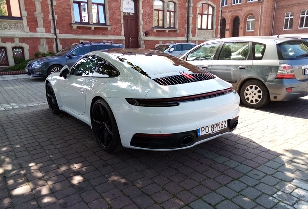 Porsche 992 Carrera 4S