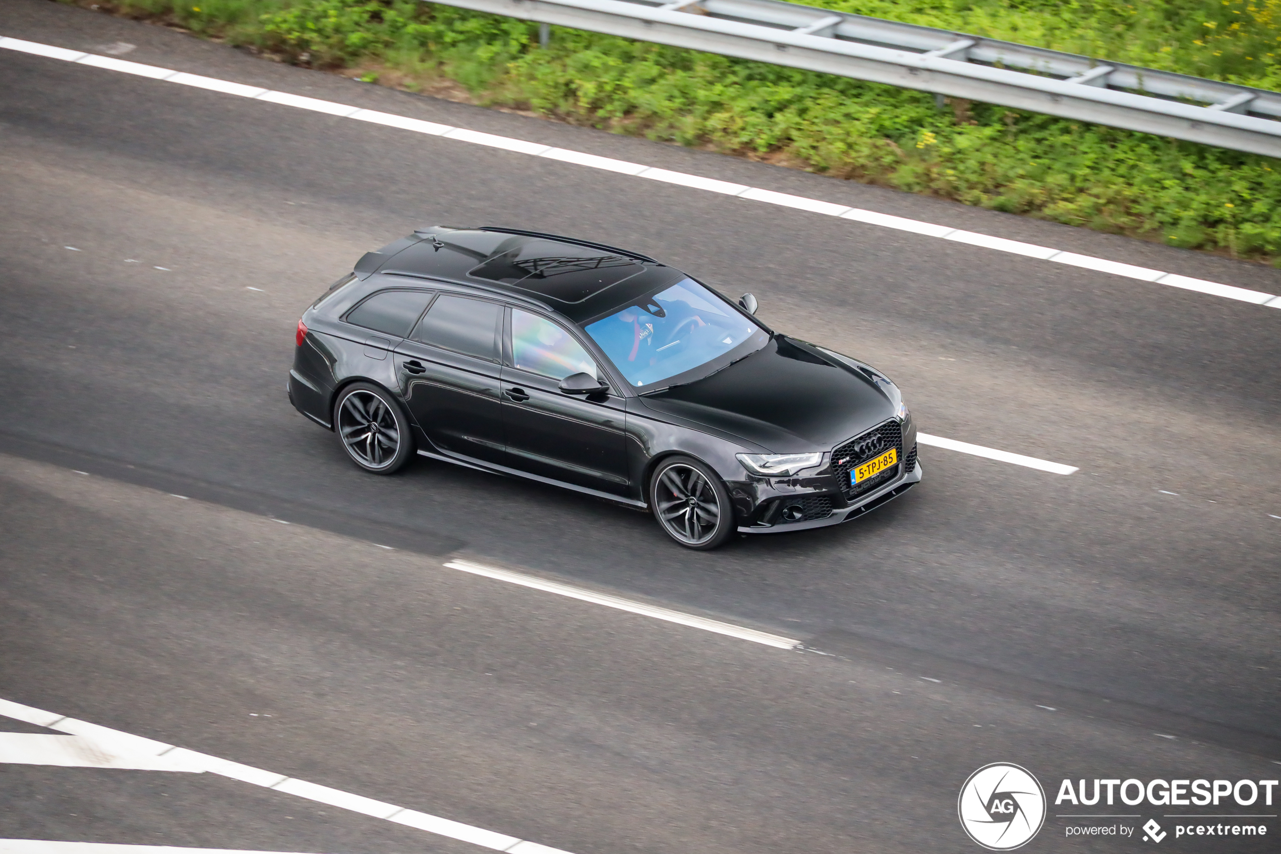 Audi RS6 Avant C7