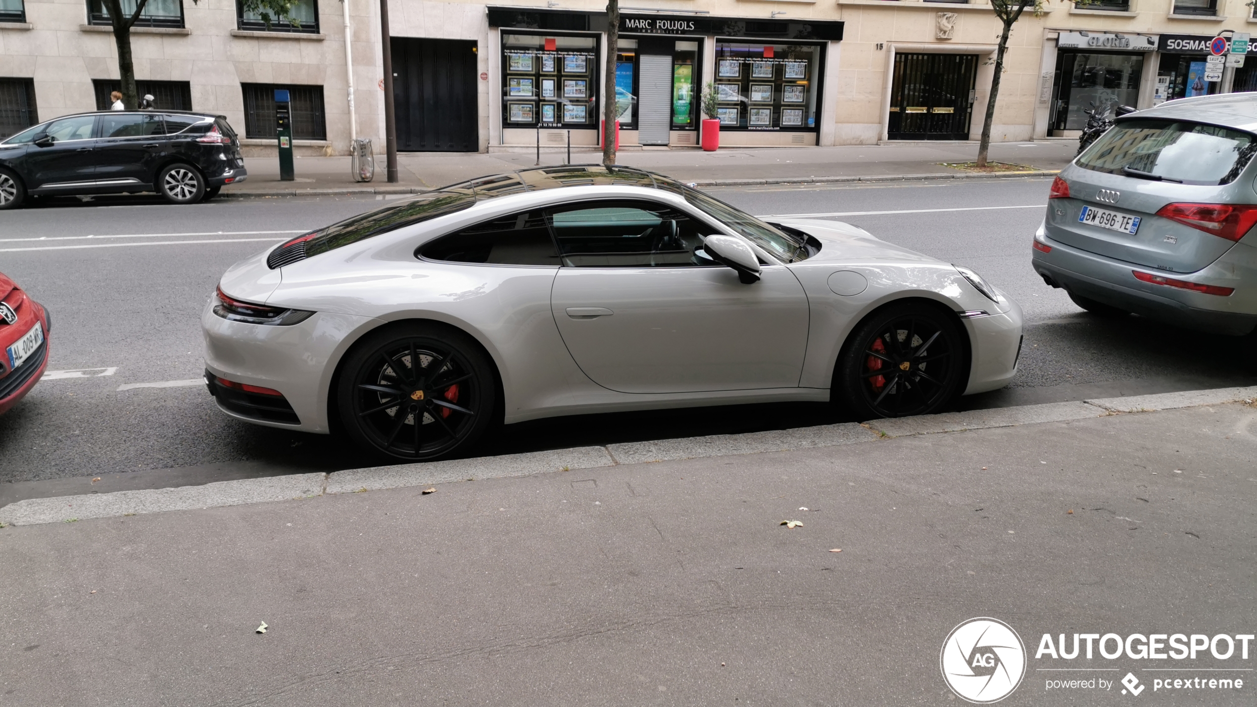 Porsche 992 Carrera 4S