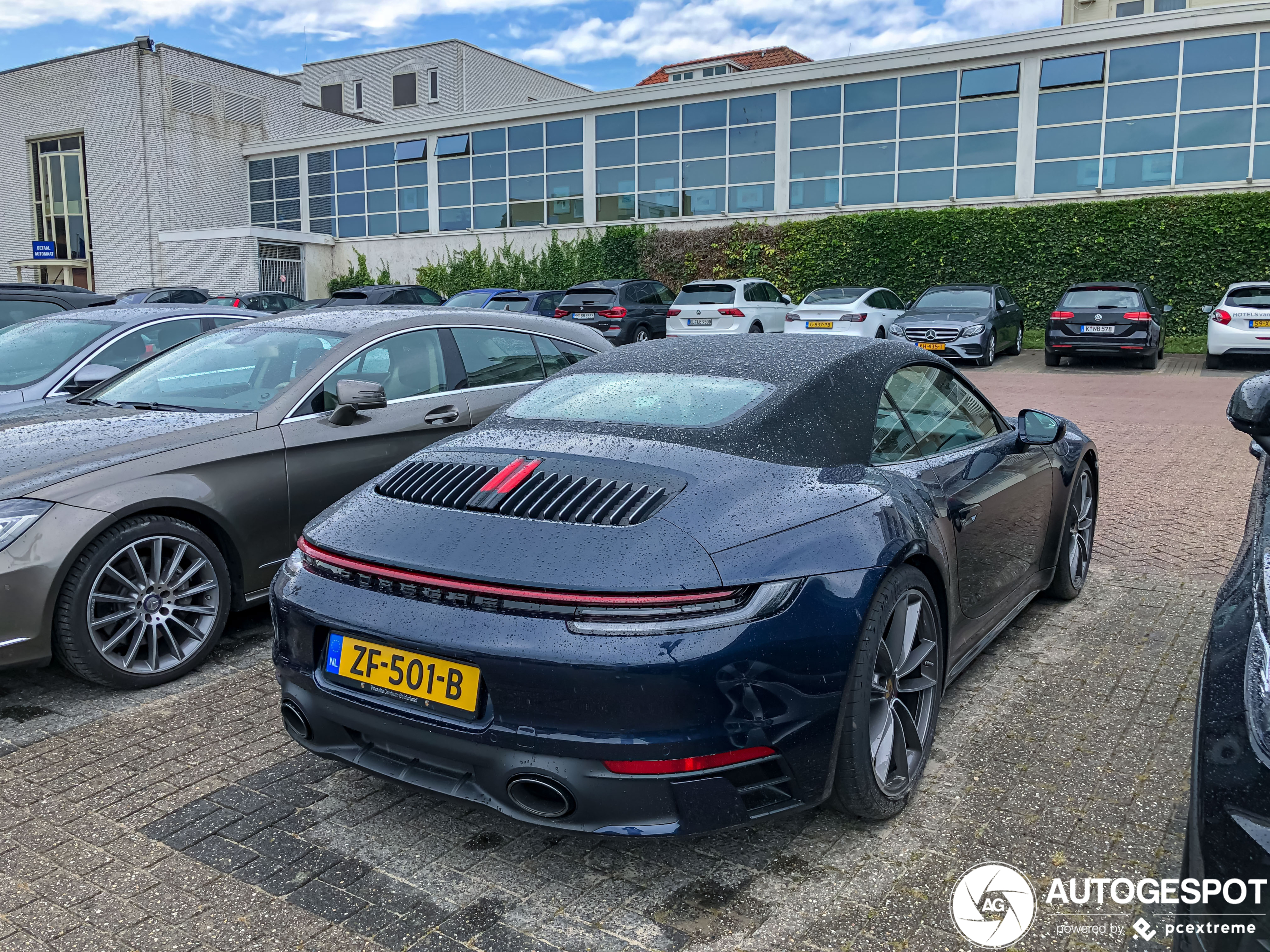 Porsche 992 Carrera 4S Cabriolet