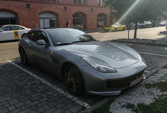 Ferrari GTC4Lusso