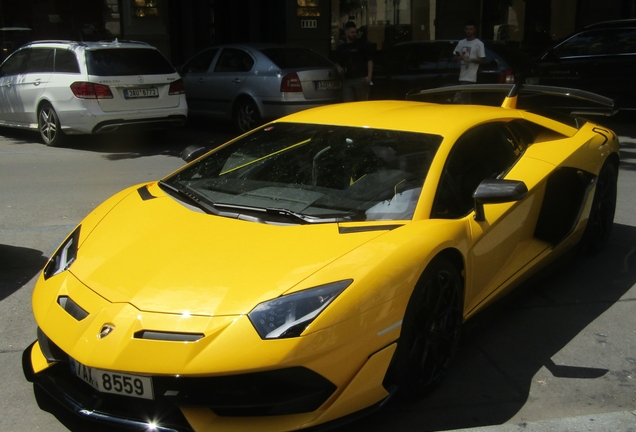 Lamborghini Aventador LP770-4 SVJ