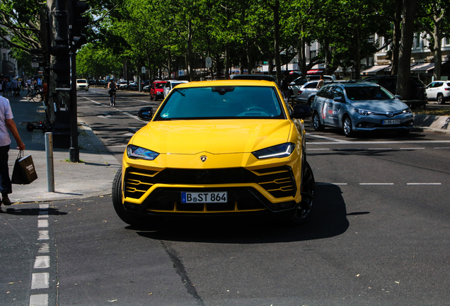 Lamborghini Urus