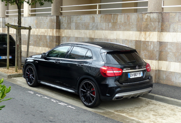 Mercedes-AMG GLA 45 X156