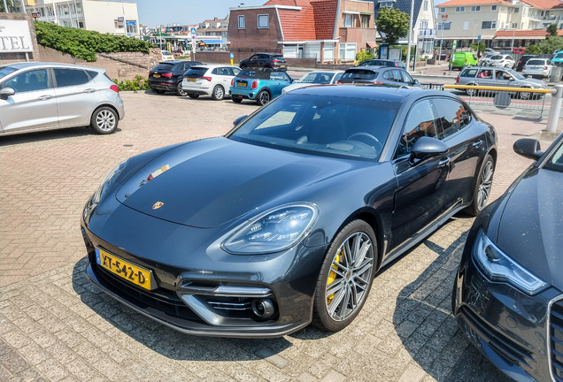 Porsche 971 Panamera Turbo S E-Hybrid Executive