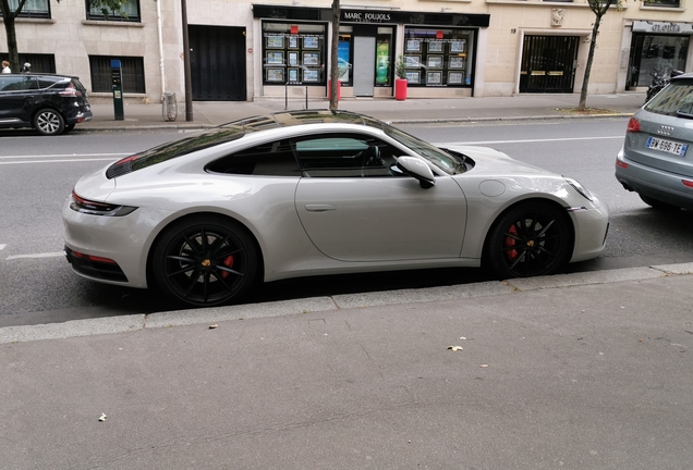 Porsche 992 Carrera 4S