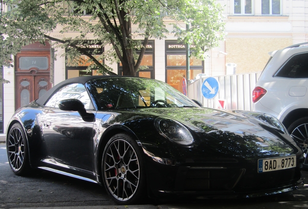 Porsche 992 Carrera S Cabriolet