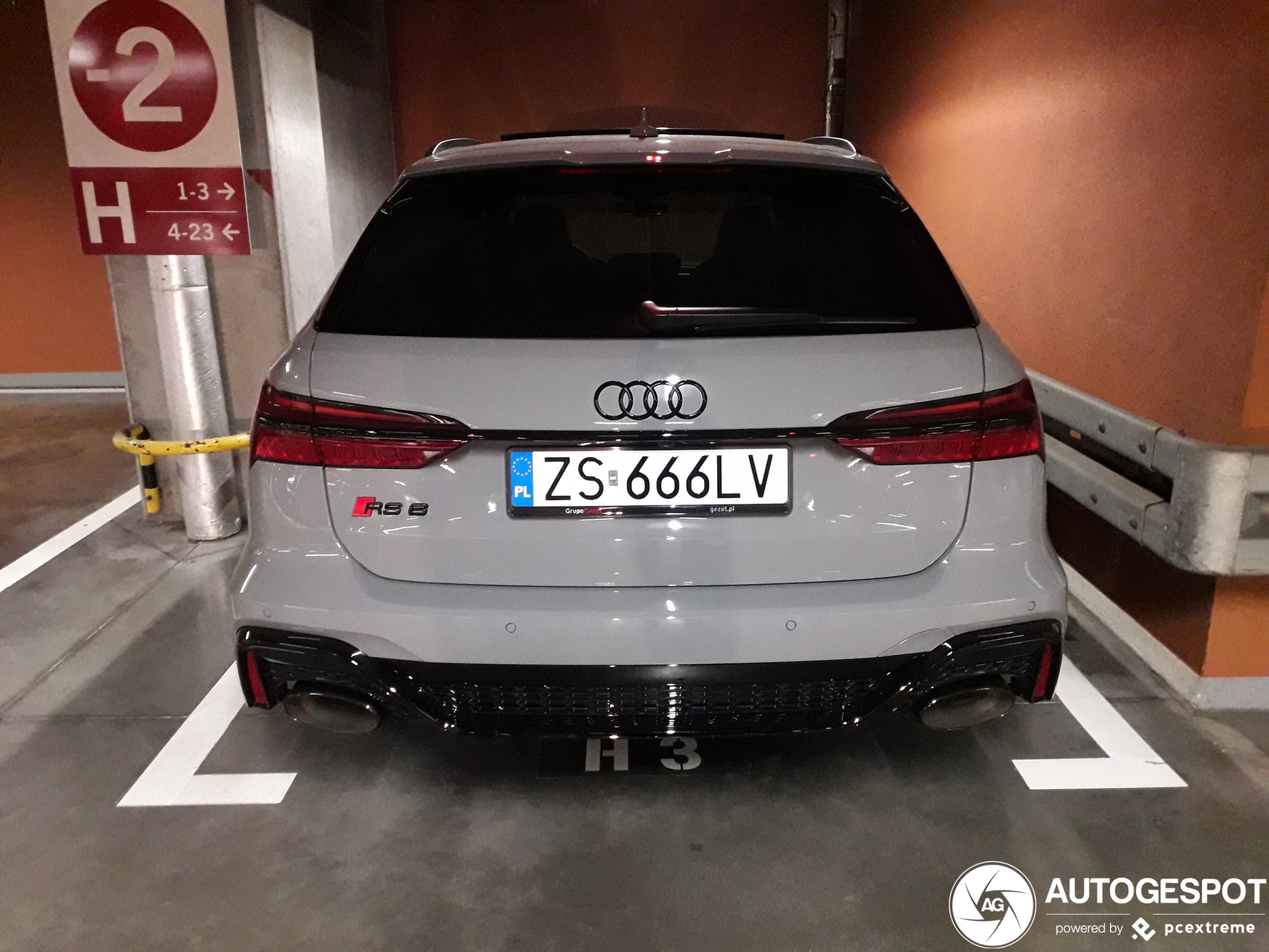 Audi RS6 Avant C8